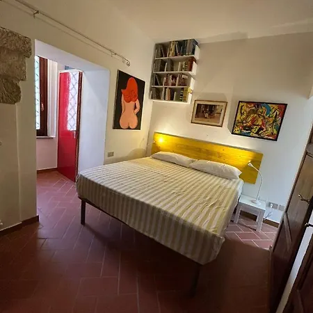 Semesterbostad Casa Al Castello Rosignano Marittimo