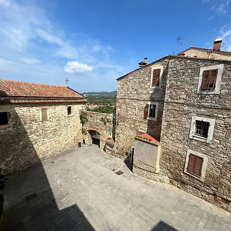 Semesterbostad Casa Al Castello Rosignano Marittimo